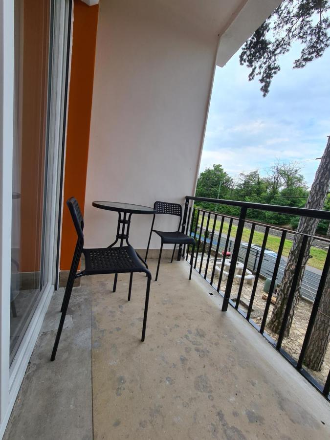 Oet Fenyo Apartmanhaz Siófok Exteriér fotografie