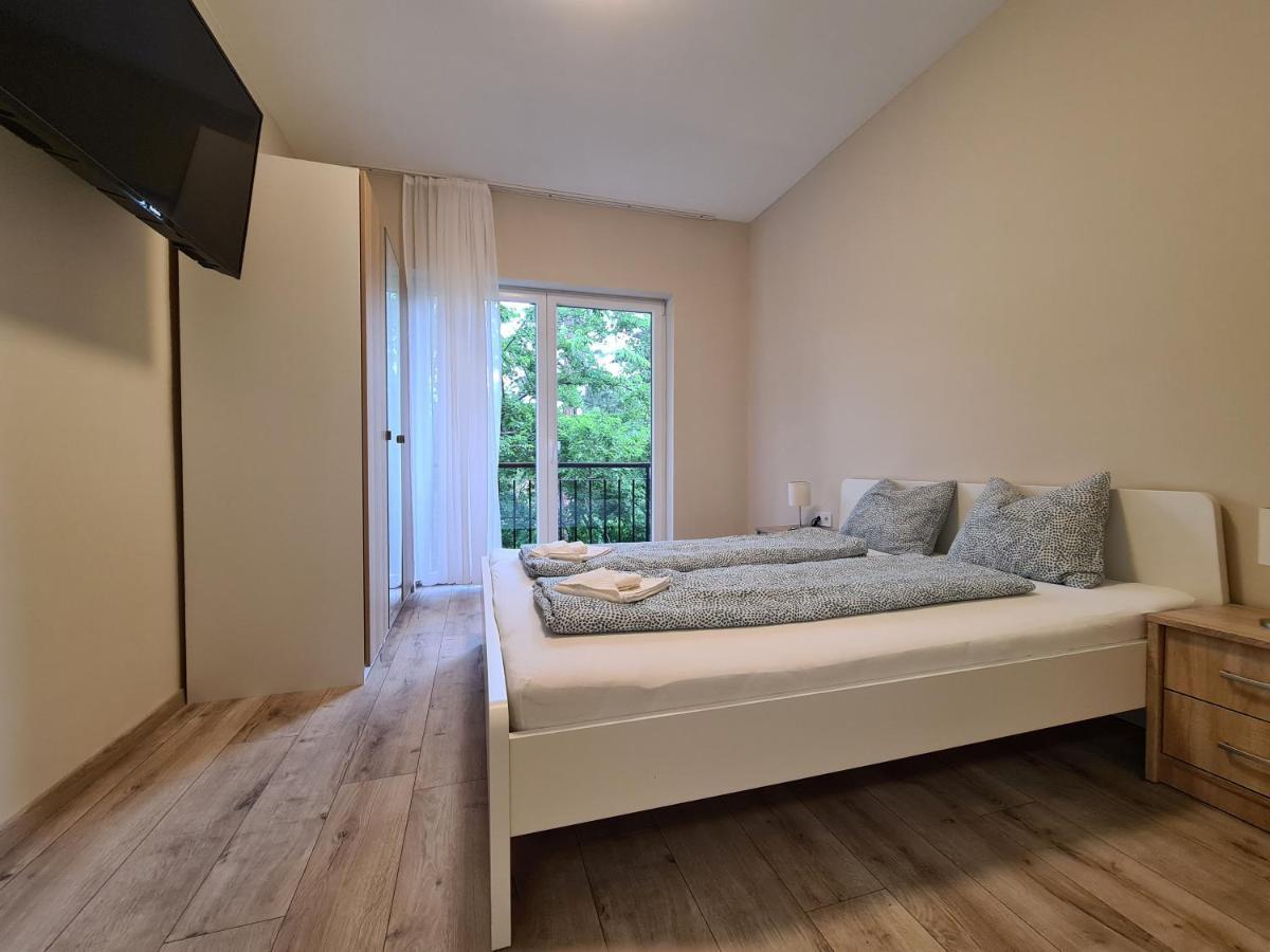 Oet Fenyo Apartmanhaz Siófok Exteriér fotografie