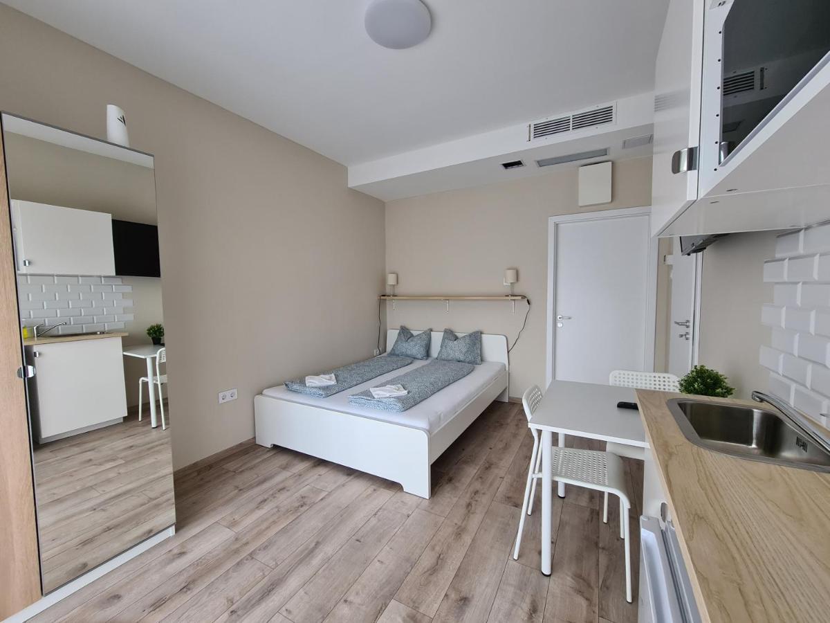 Oet Fenyo Apartmanhaz Siófok Exteriér fotografie